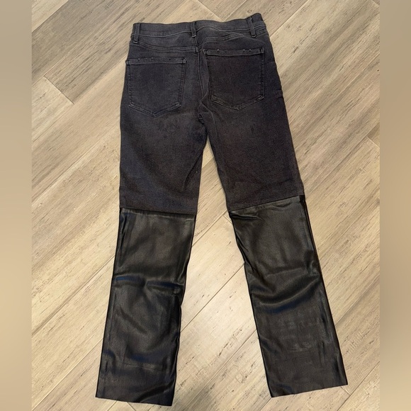 EXPRESS | Super High Waisted Faux Leather Paneled '90s Slim Jeans - Picture 5 of 9